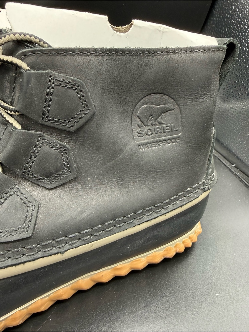SOREL Out N About Ankle Duck Boots Black Waterproof Woman’s Size 9.5 - Picture 2 of 8